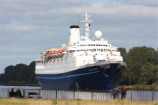 Marco Polo im Nord-Ostsee-Kanal, Nhe Hochdonn, in Dithmarschen, Nhe Nordsee, in Schleswig-Holstein