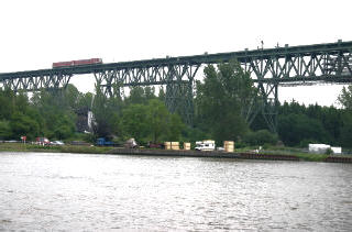 Die Eisenbahnhochbrcke bei Hochdonn in Dithmarschen