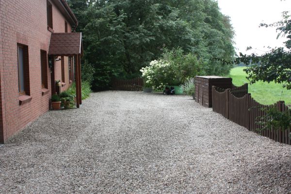 Parkplatz der Ferienwohnung Lthje in Hochdonn in Dithmarschen am Nord-Ostsee-Kanal
